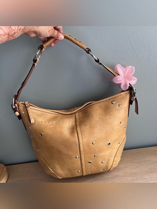 Coach Handbags - Coach Soho Handbag Large Camel Tan Leather Grommet Studded Shoulder Hobo F10932